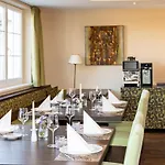 Winzerhotel Am Gut Moser Hotel