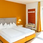 Winzerhotel Am Gut Moser 4*