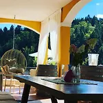 Hotel Winzerhotel Am Gut Moser 4*