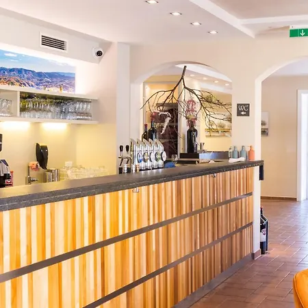 Winzerhotel Am Gut Moser 4* Leutschach