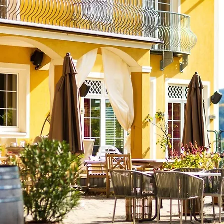 فندق Winzerhotel Am Gut Moser ليوتسشاخ