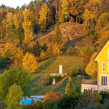 Hotel Winzerhotel Am Gut Moser 4*