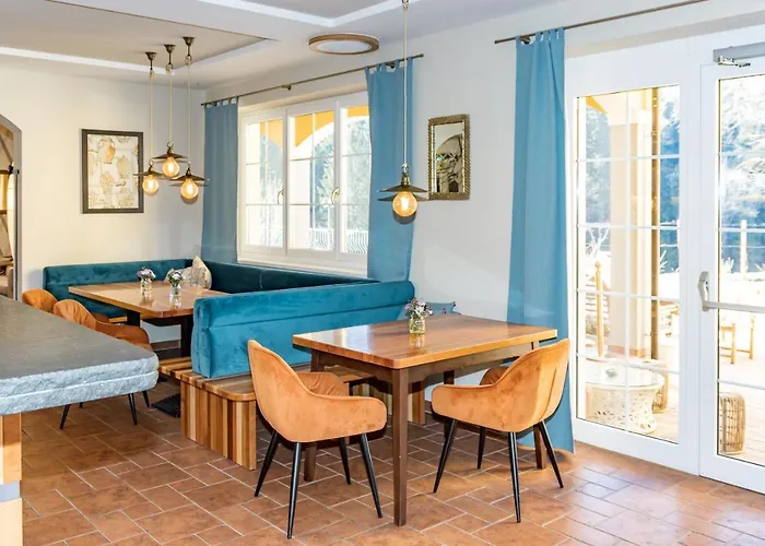 Winzerhotel Am Gut Moser فندق ليوتسشاخ