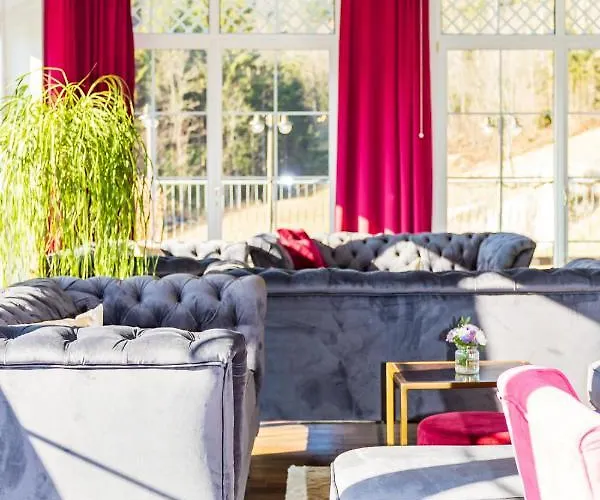 فندق Winzerhotel Am Gut Moser 4*