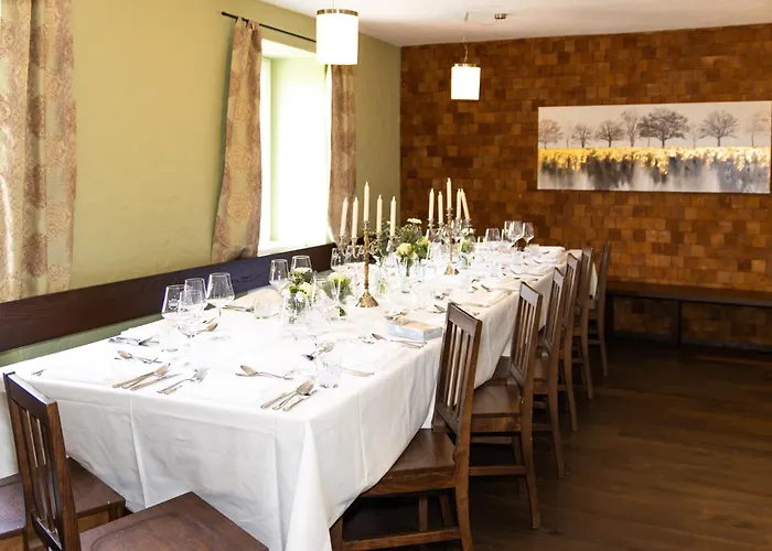 Winzerhotel Am Gut Moser فندق