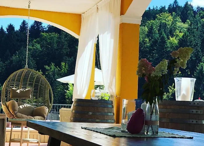 فندق Winzerhotel Am Gut Moser 4*